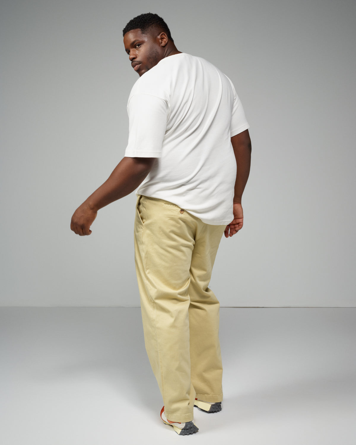 PANTALÓN CHINO